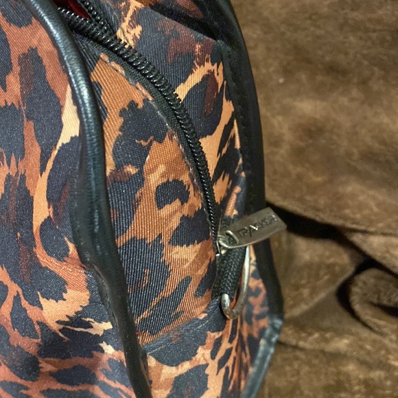 Leopard Print Tracker Laptop Bag - Picture 2 of 6